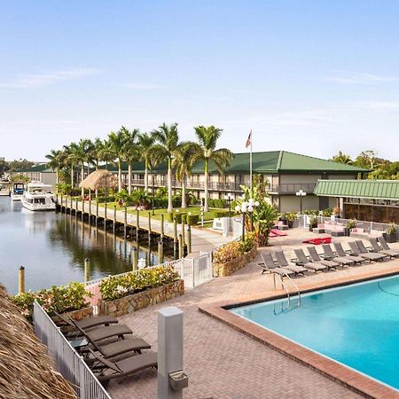 Отель Ramada By Wyndham Sarasota Waterfront South Bradenton Экстерьер фото