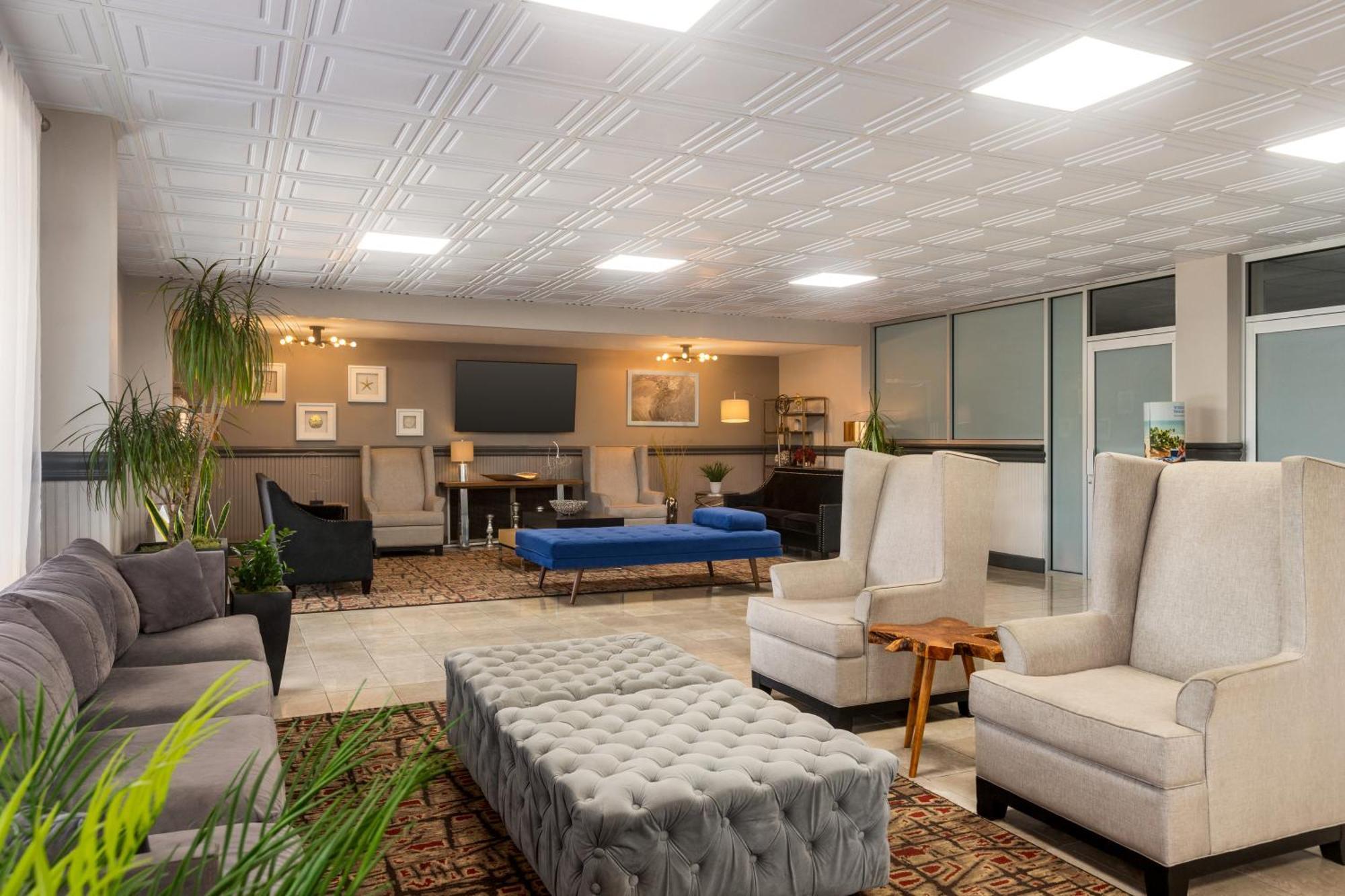 Отель Ramada By Wyndham Sarasota Waterfront South Bradenton Экстерьер фото
